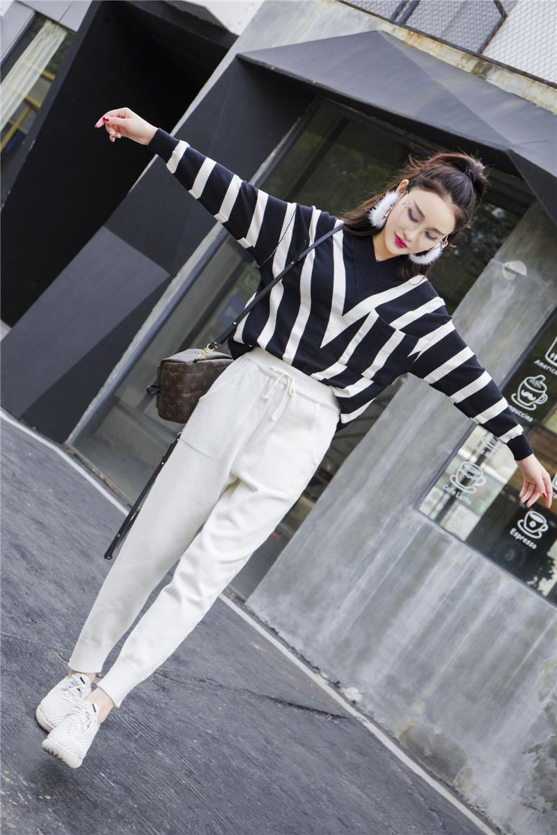 Pantalones Harem de punto de moda, color liso, tejido de cáñamo con detalles de encaje.